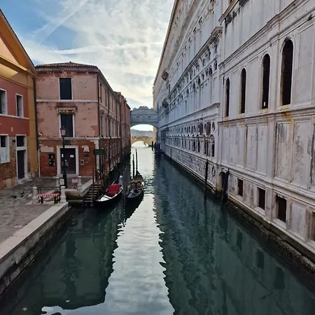 Al Centro Di 6 Posti Letto
